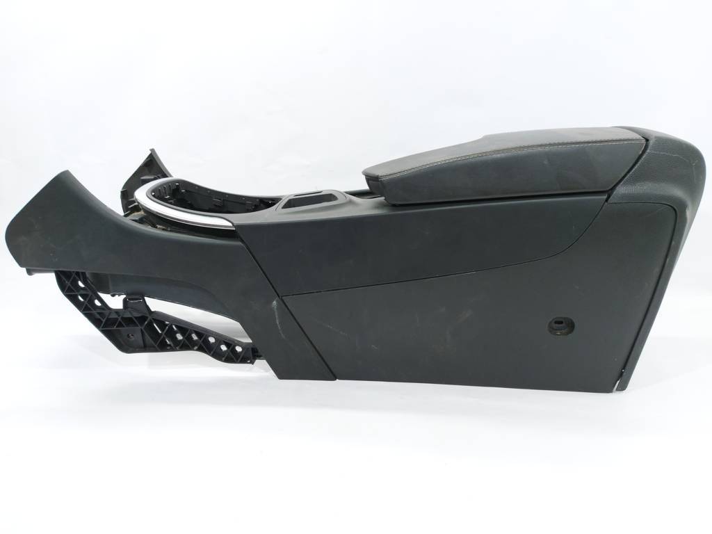 Regal Консоль центральна Buick Regal 2012-2017 22742366 Buick Regal 4