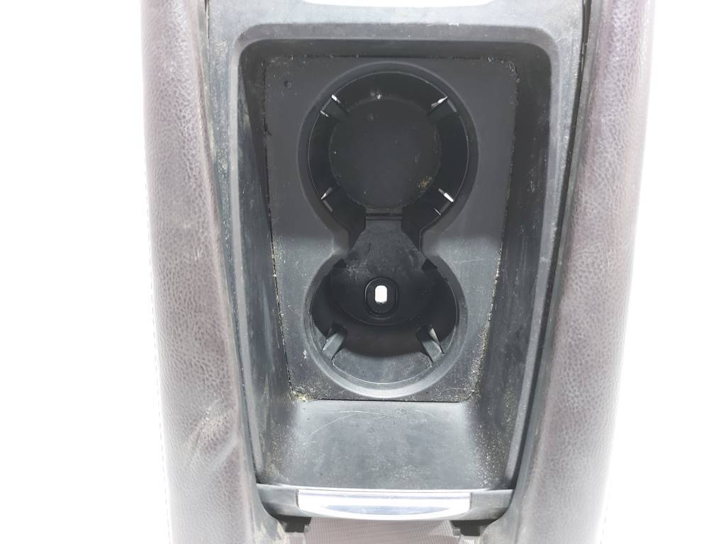 3 Підсклянник центральної консолі Mazda 3 2017-2018 BAEK6443Y39 Mazda 3 3