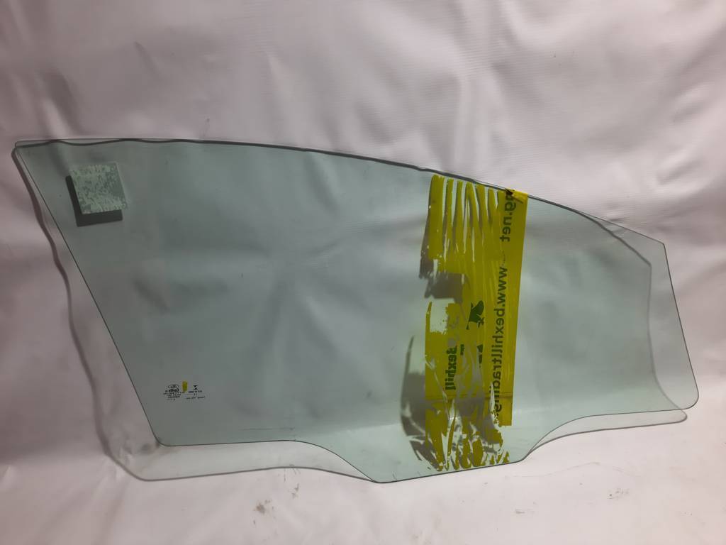 Fiesta Скло дверей передньої лівої Ford Fiesta 2011-2019 BE8Z5421411A Ford Fiesta 8