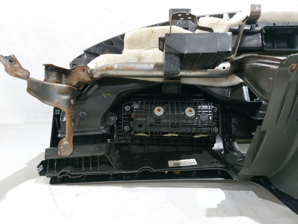 Passat s Торпеда Volkswagen Passat S 2012-2015 561857003L81X Volkswagen Passat S 41