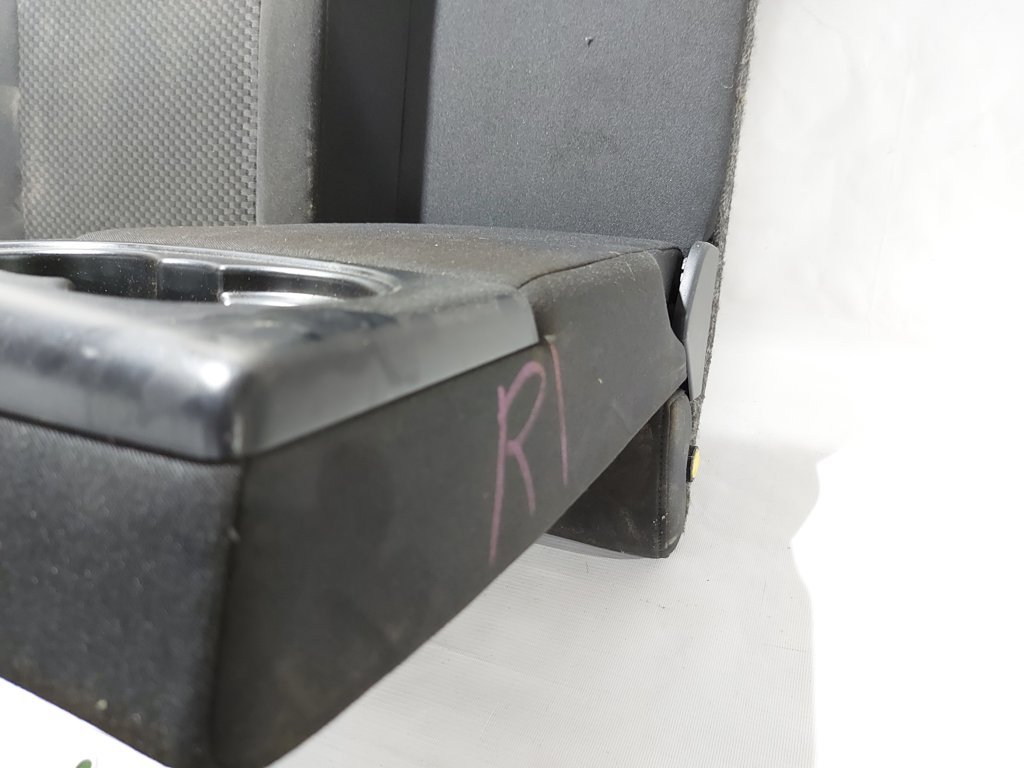 Passat s Спинка заднего ряда сидений правая Volkswagen Passat S 2011-2019 5C6885504H Volkswagen Passat S 3