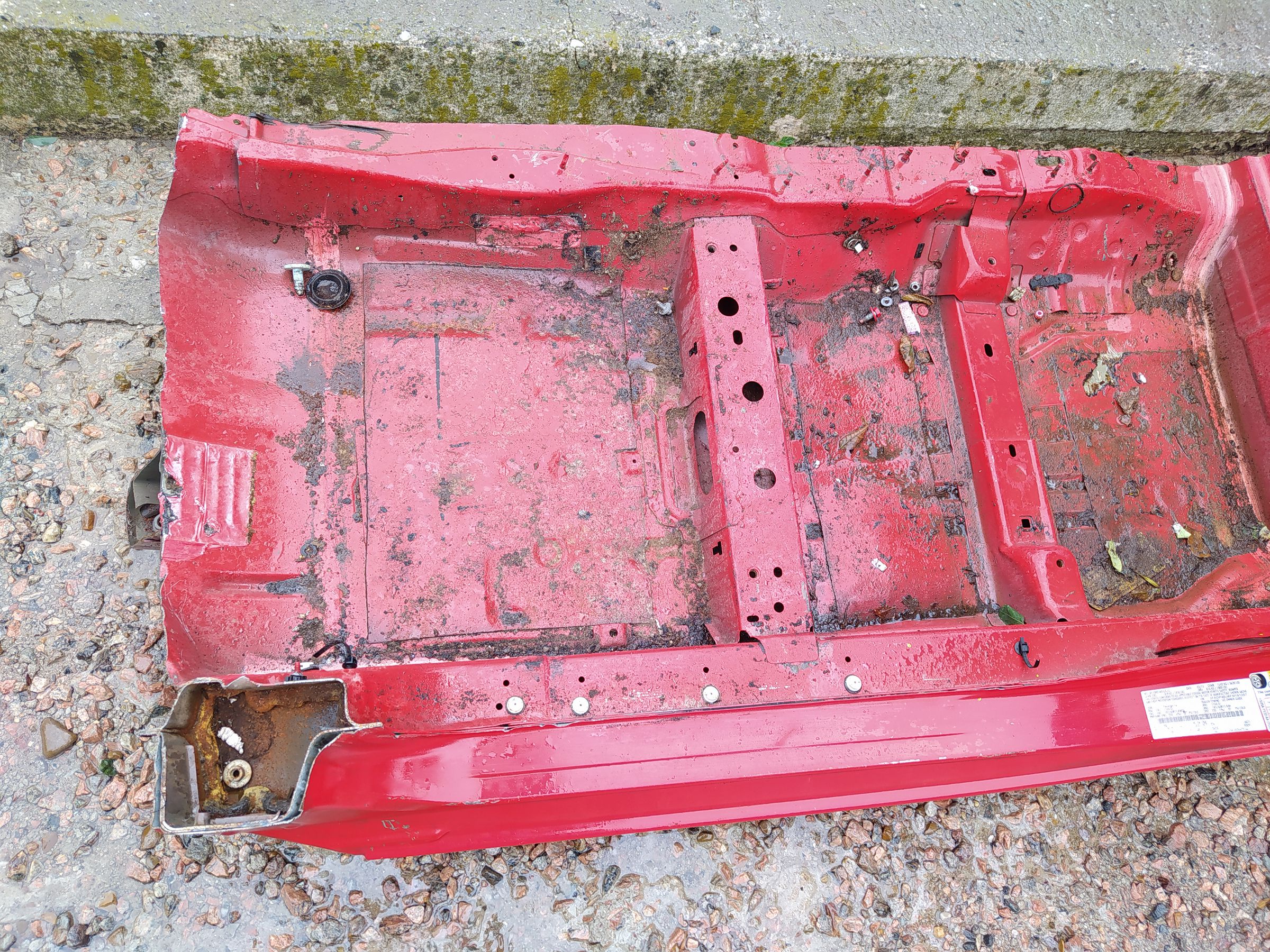 Fiesta Стійка центральна ліва (метал) Ford Fiesta 2011-2019 AE8Z5424383A Ford Fiesta 5