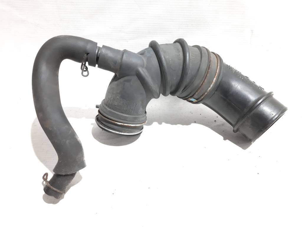 Scion iq Патрубок повітряного фільтра (гофра) Toyota Scion IQ 2012-2015 1788247030 Toyota Scion IQ 2