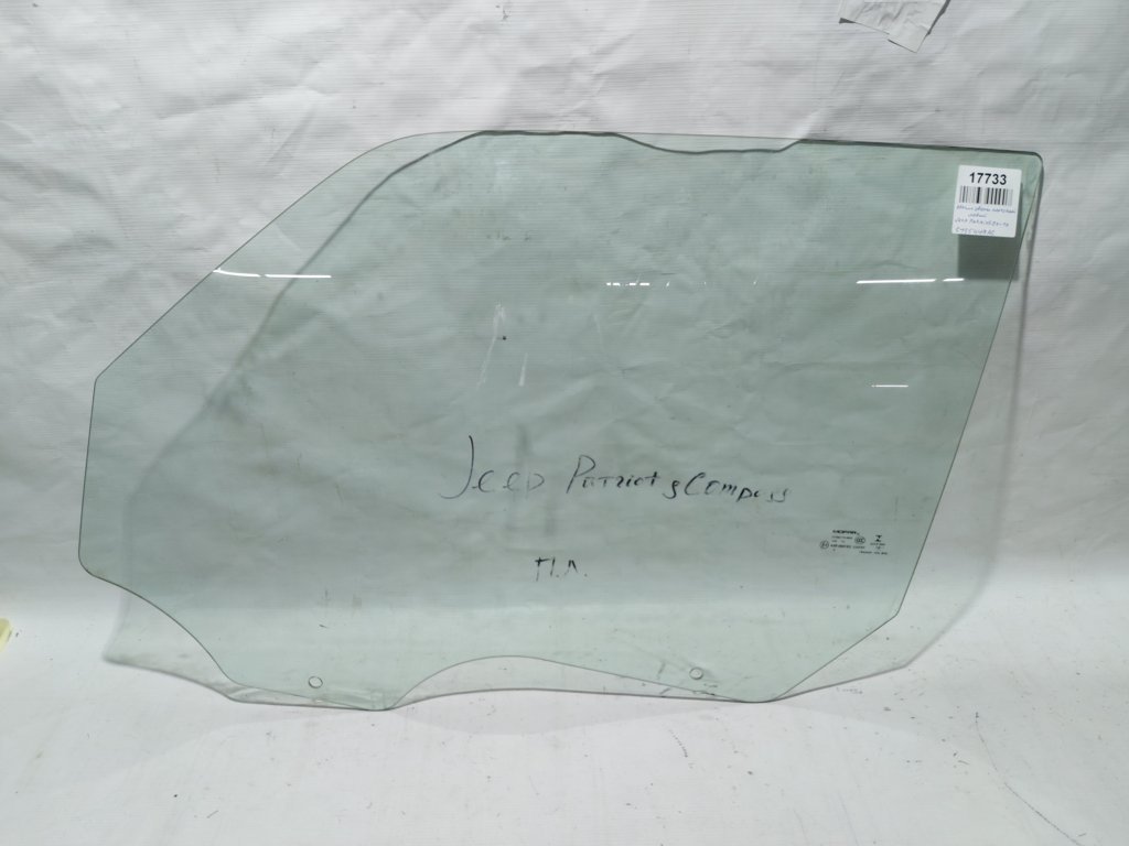  Скло дверей передньої лівої Jeep Patriot `2007-2017 5155449AC Jeep Patriot 26