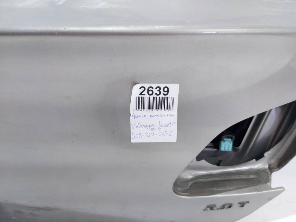 Passat cc. Кришка багажника гола Volkswagen Passat CC 2009-2012 3C8827025C Volkswagen Passat CC