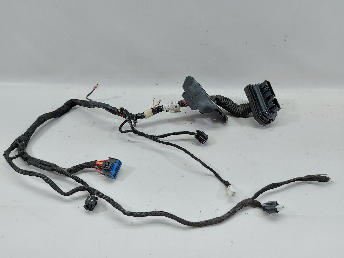 Journey. Проводка двери передней левой Dodge Journey 2011-2017 68068601AC Dodge Journey