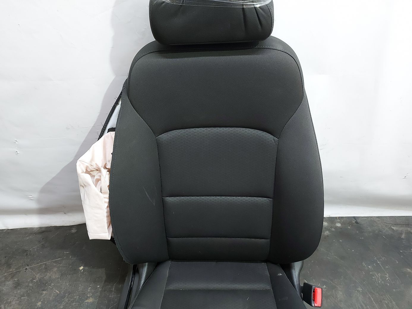 Malibu Сидіння пасажирське (ганчірка, чорне) Chevrolet Malibu 2018 84232634 Chevrolet Malibu 3