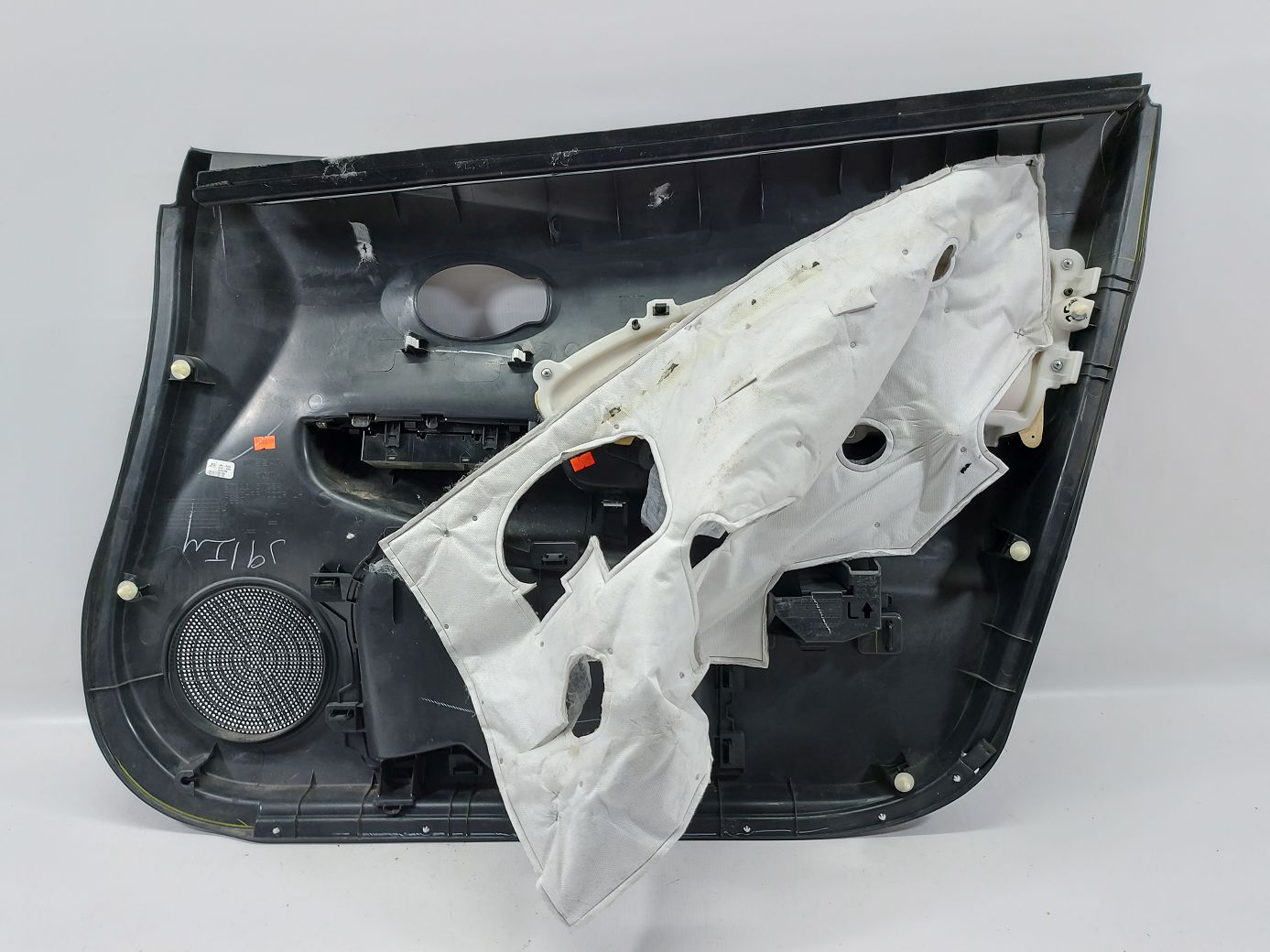 Versa note Карта двери передней левой (черная) Nissan Versa Note 2015-2019 809019MB1A Nissan Versa Note 4