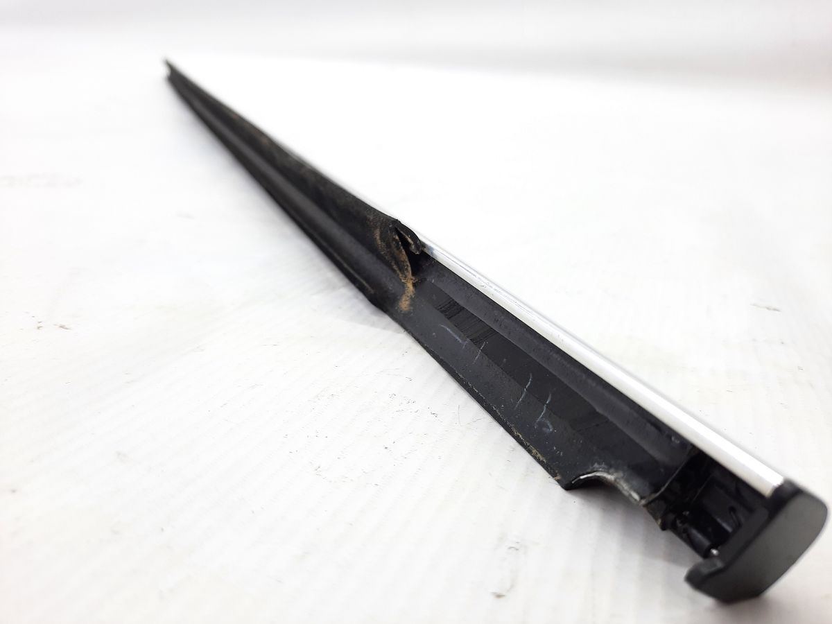 Cruze Ущільнювальна гумка скла двері передньої правої зовнішня Chevrolet Cruze 2011-2016 95242710 Chevrolet Cruze 3