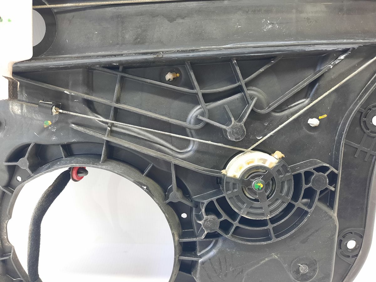 Forte Моторчик склопідйомника дверей задньої правої Kia Forte 2014-2018 83460A7000 Kia Forte 4