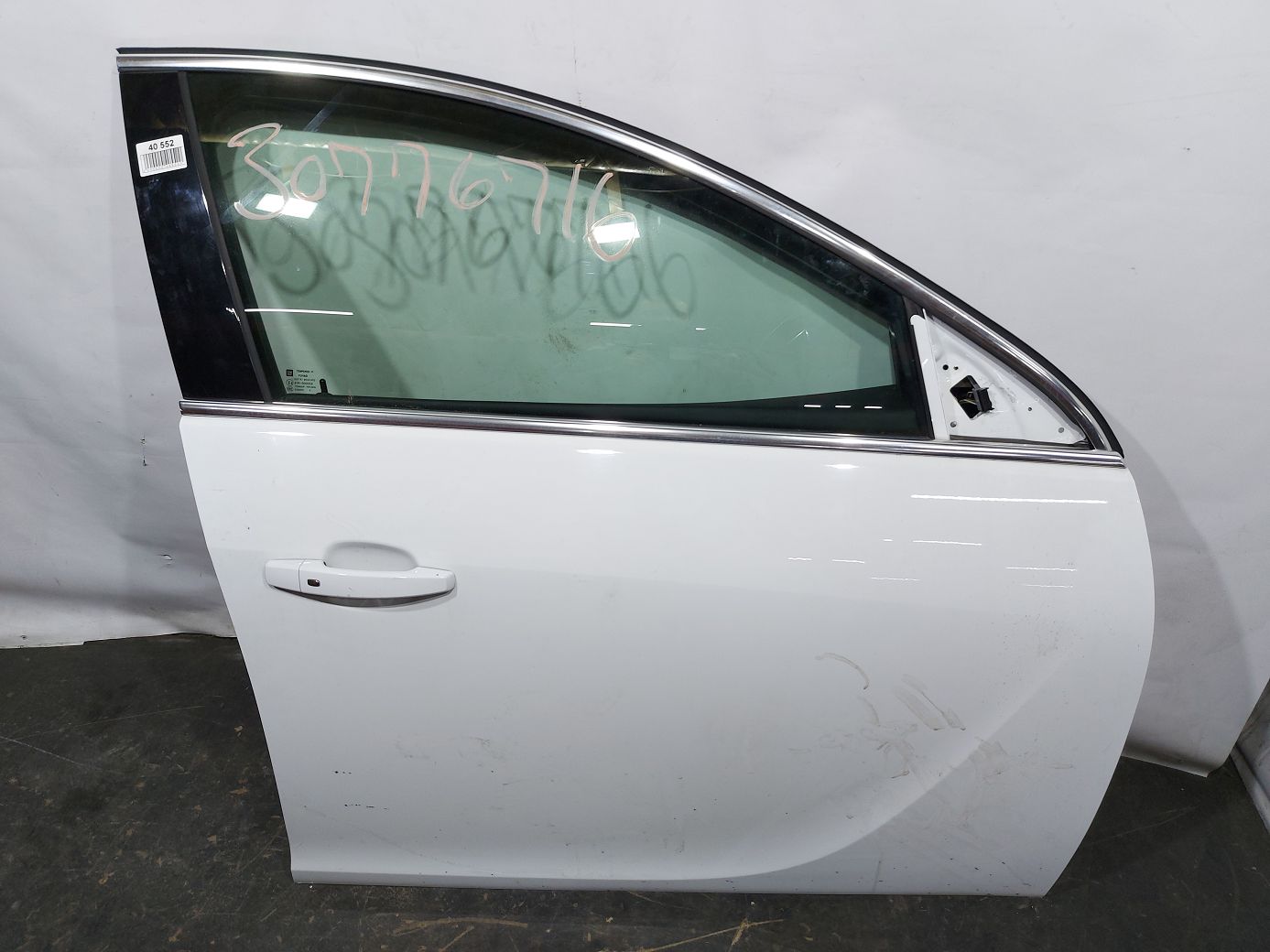 Regal. Двері передні права в зборі Buick Regal 2011-2017 20987624 Buick Regal