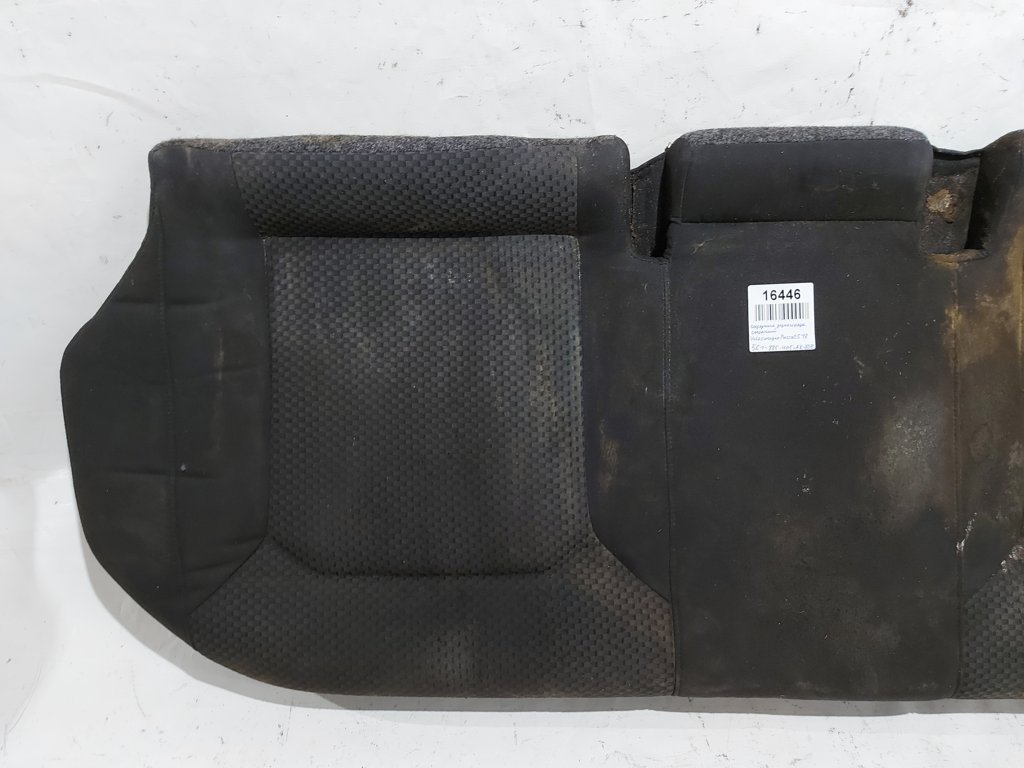 Passat s Сидіння заднього ряду сидінь Volkswagen Passat S 2013 561885405AKX0B Volkswagen Passat S 2