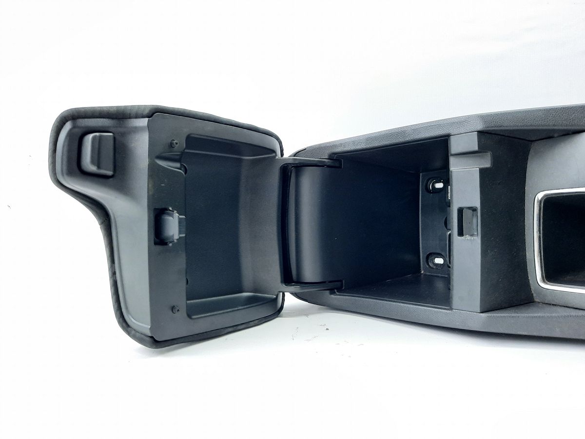 Accord Консоль центральна Honda Accord Sedan 2013-2017 83451T2FA01ZA Honda Accord Sedan 5