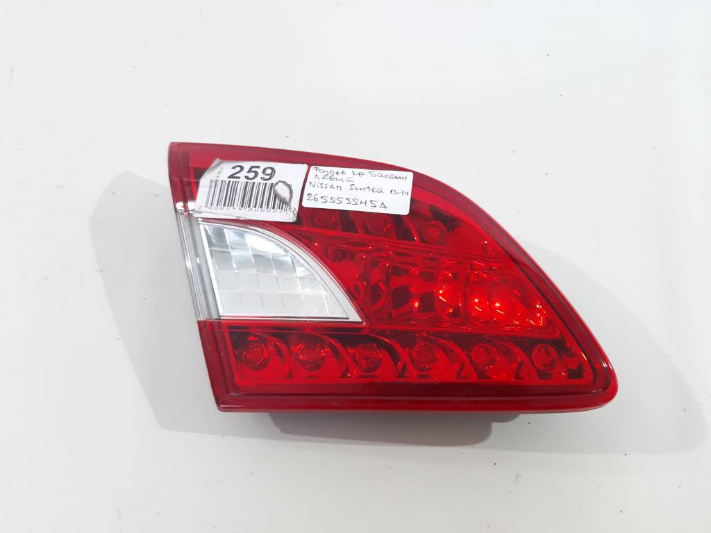 Sentra Ліхтар кришки багажника лівий Nissan Sentra 2013-2014 265553SH5A Nissan Sentra 4
