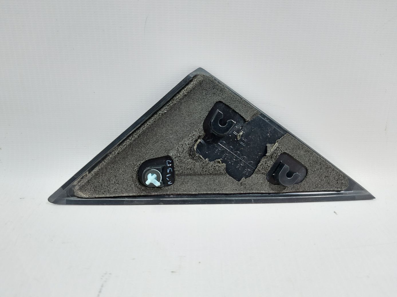 3 Уголок двери передней правой наружный Mazda 3 2014-2018 BJS76915YA Mazda 3 3