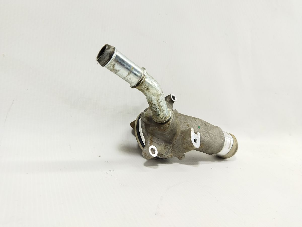 Fusion hybrid Трійник системи охолодження Ford Fusion Hybrid 2013-2020 DS7Z8501C Ford Fusion Hybrid 2 Fusion hybrid Трійник системи охолодження Ford Fusion Hybrid 2013-2020 DS7Z8501C Ford Fusion Hybrid 2