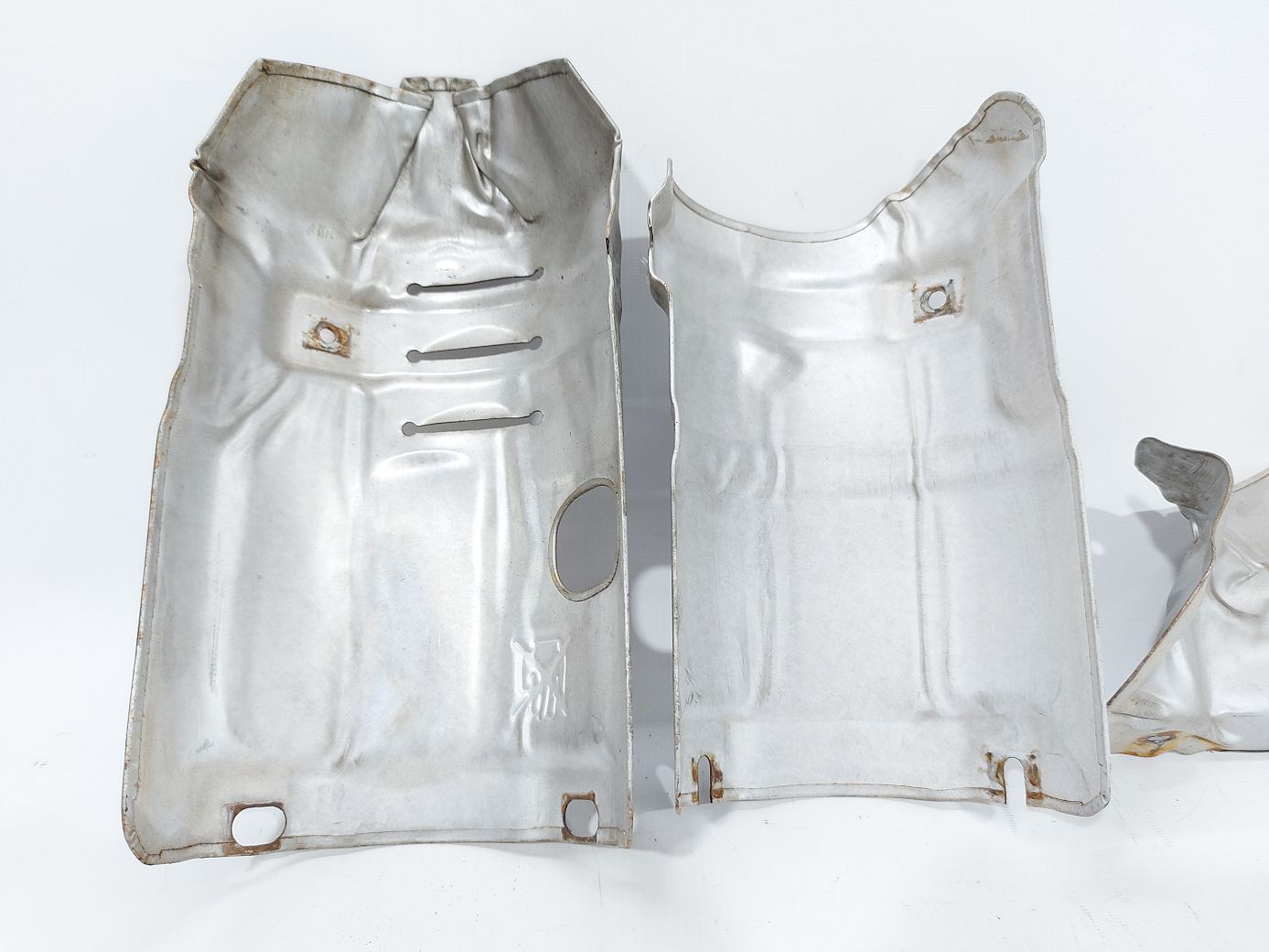 200 limited Захист вихлопного колектора Chrysler 200 Limited 2015-2017 68084282AC Chrysler 200 Limited 11