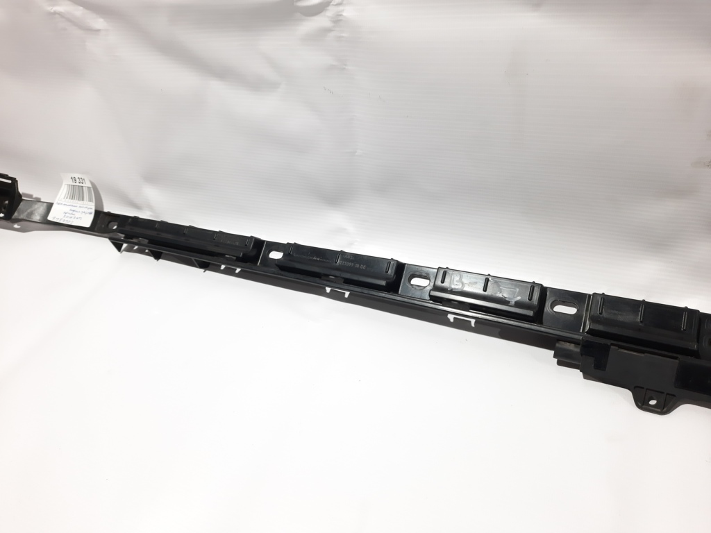 7 series Кріплення накладки порога заднє праве BMW 7 2012 7187102 BMW 7 3