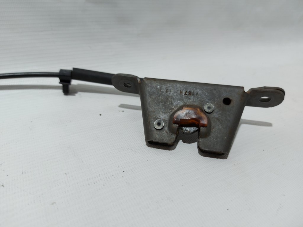 Passat s Замок відкидання спинки заднього ряду сидінь лівий Volkswagen Passat S 2012-2019 561885681D Volkswagen Passat S 2