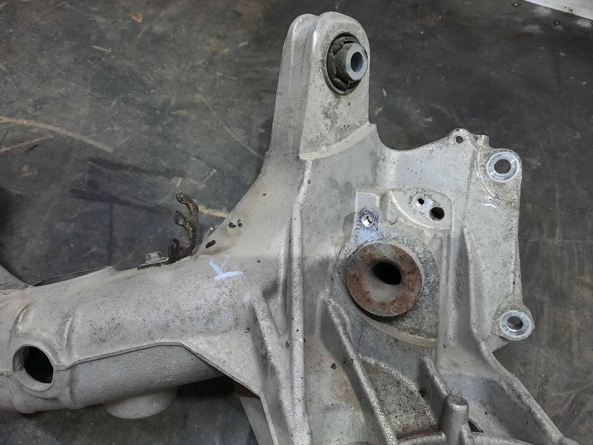 Dart Поворотний кулак задній правий ступиця Dodge Dart 2013-2014 68172480A Dodge Dart 9