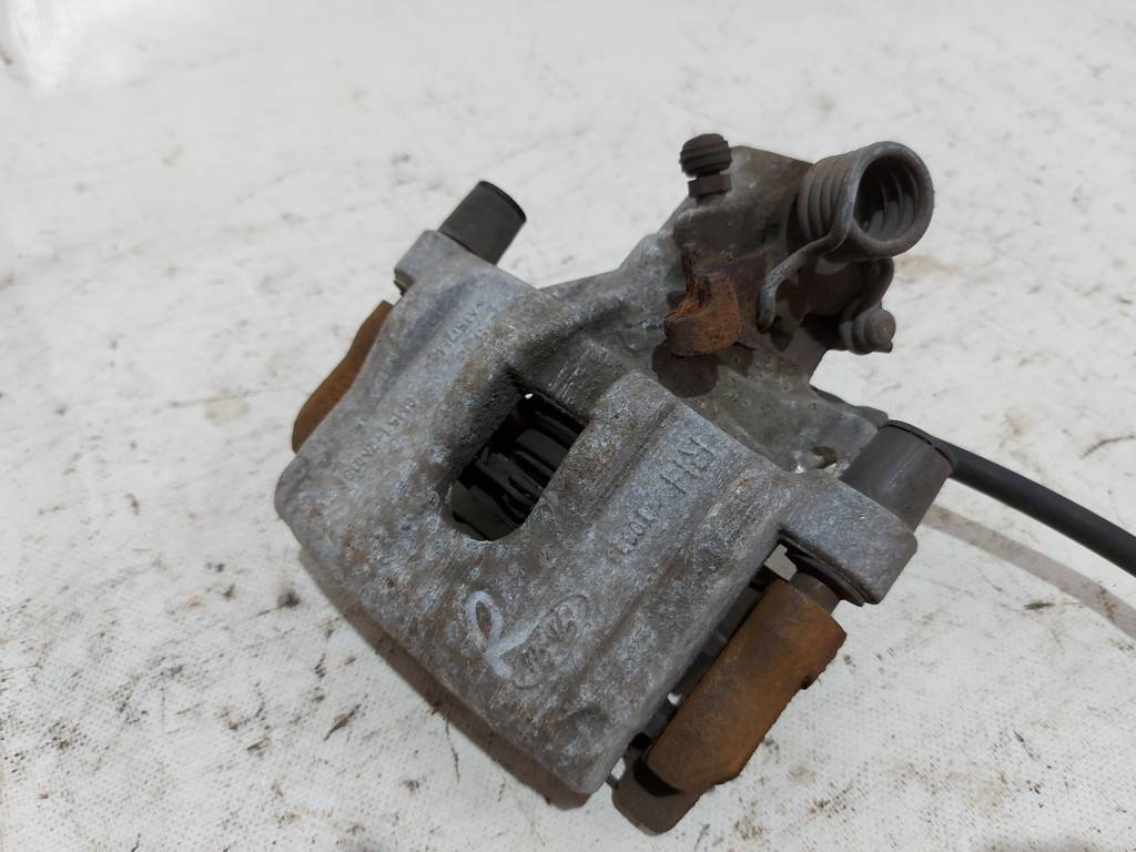 Escape Суппорт тормозной задний правый Ford Escape 2013-2016 8M5Z-2553-L Ford Escape 5