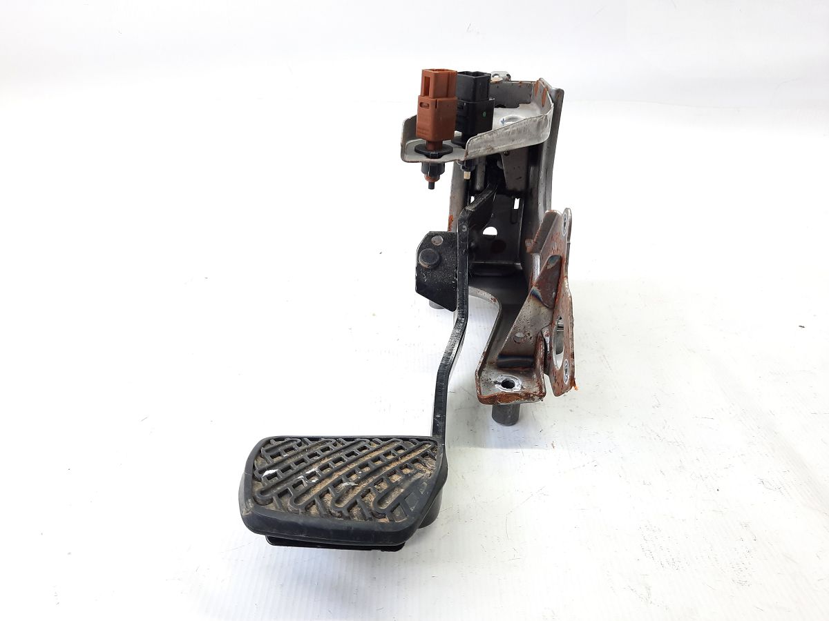 Sentra Педаль тормоза Nissan Sentra 2013-2019 465013RA0B Nissan Sentra 7