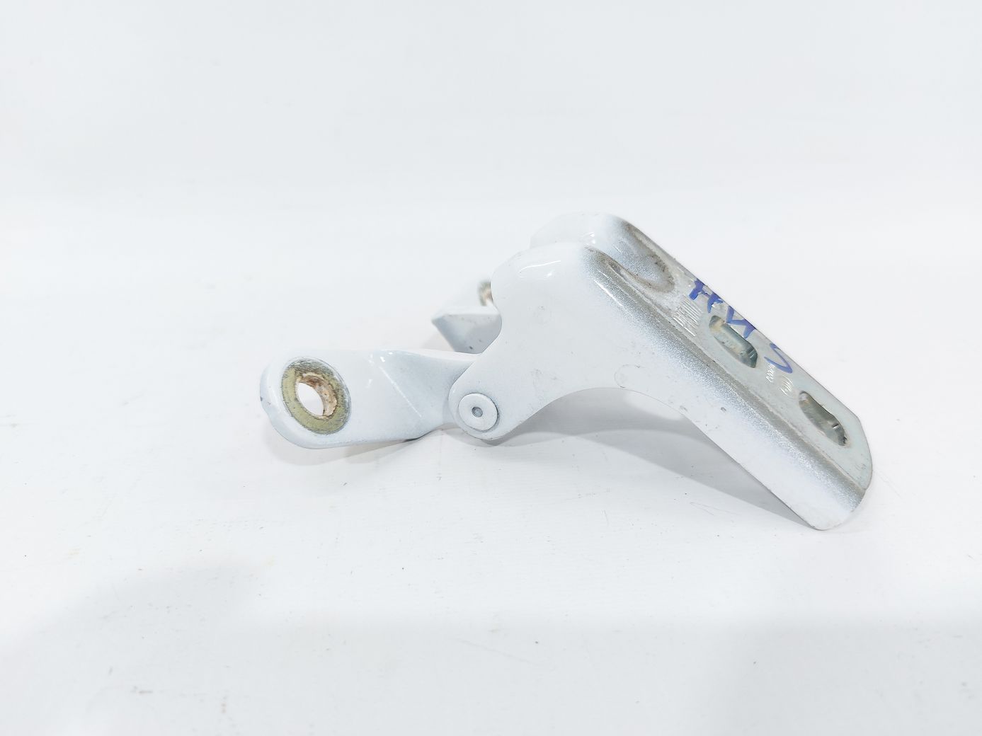 Malibu Петля дверей передньої/задньої лівої нижня Chevrolet Malibu 2011-2017 13501715 Chevrolet Malibu 7 Malibu Петля дверей передньої/задньої лівої нижня Chevrolet Malibu 2011-2017 13501715 Chevrolet Malibu 7