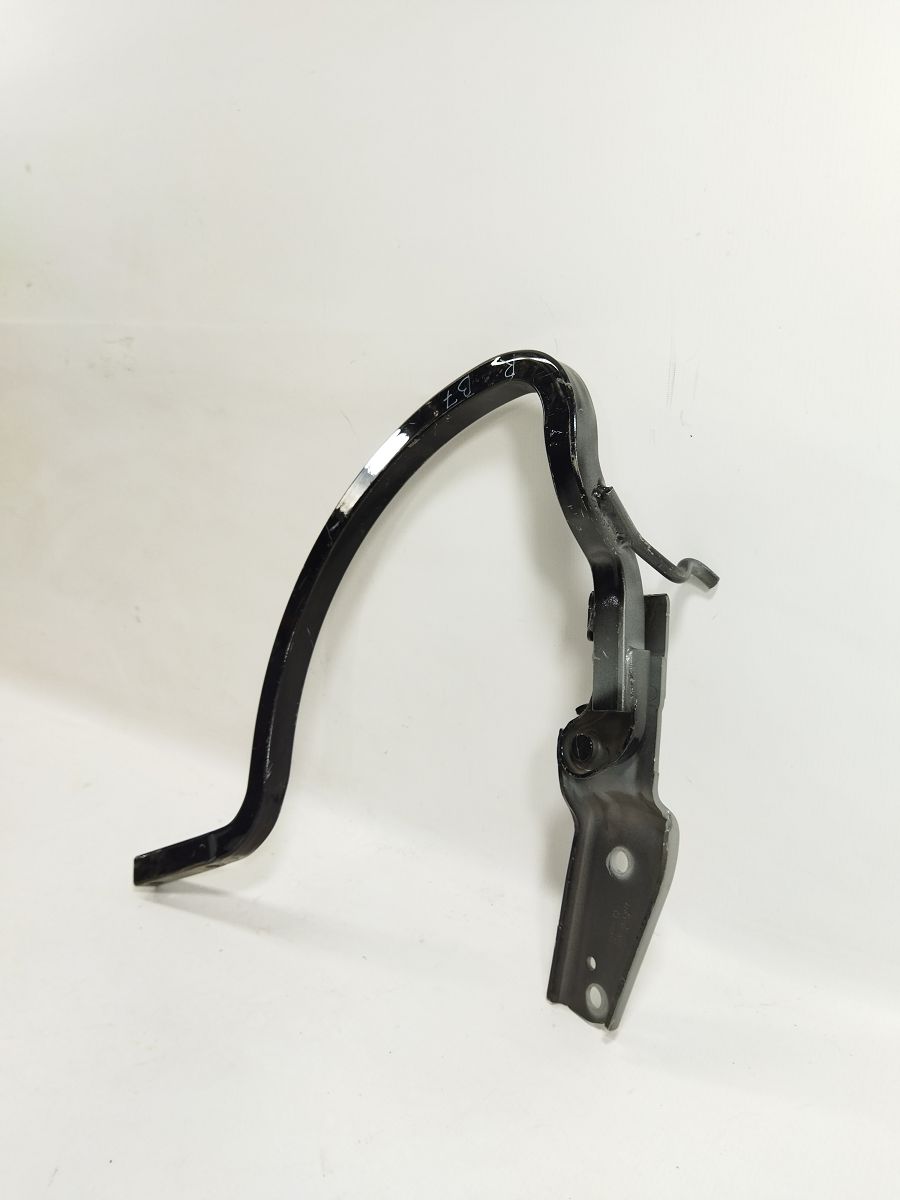 Passat Петля кришки багажника права Volkswagen Passat 2012-2015 561827302C Volkswagen Passat 3