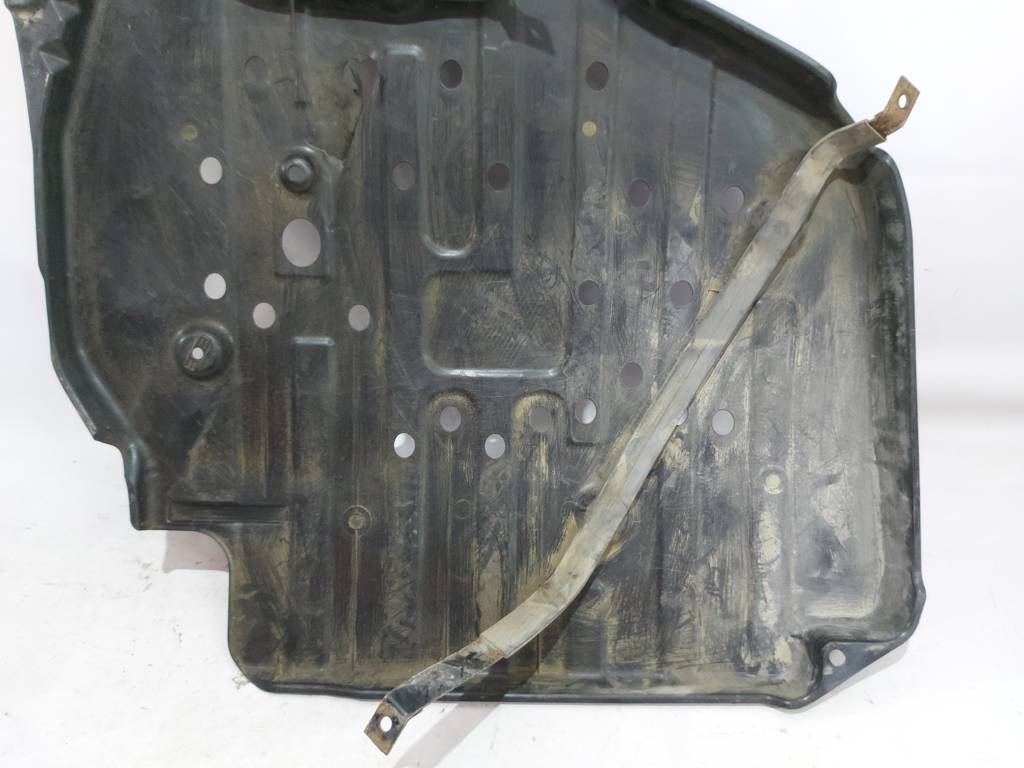 Scion iq Захист паливного бака Toyota Scion IQ 2012-2015 7760674011 Toyota Scion IQ 9