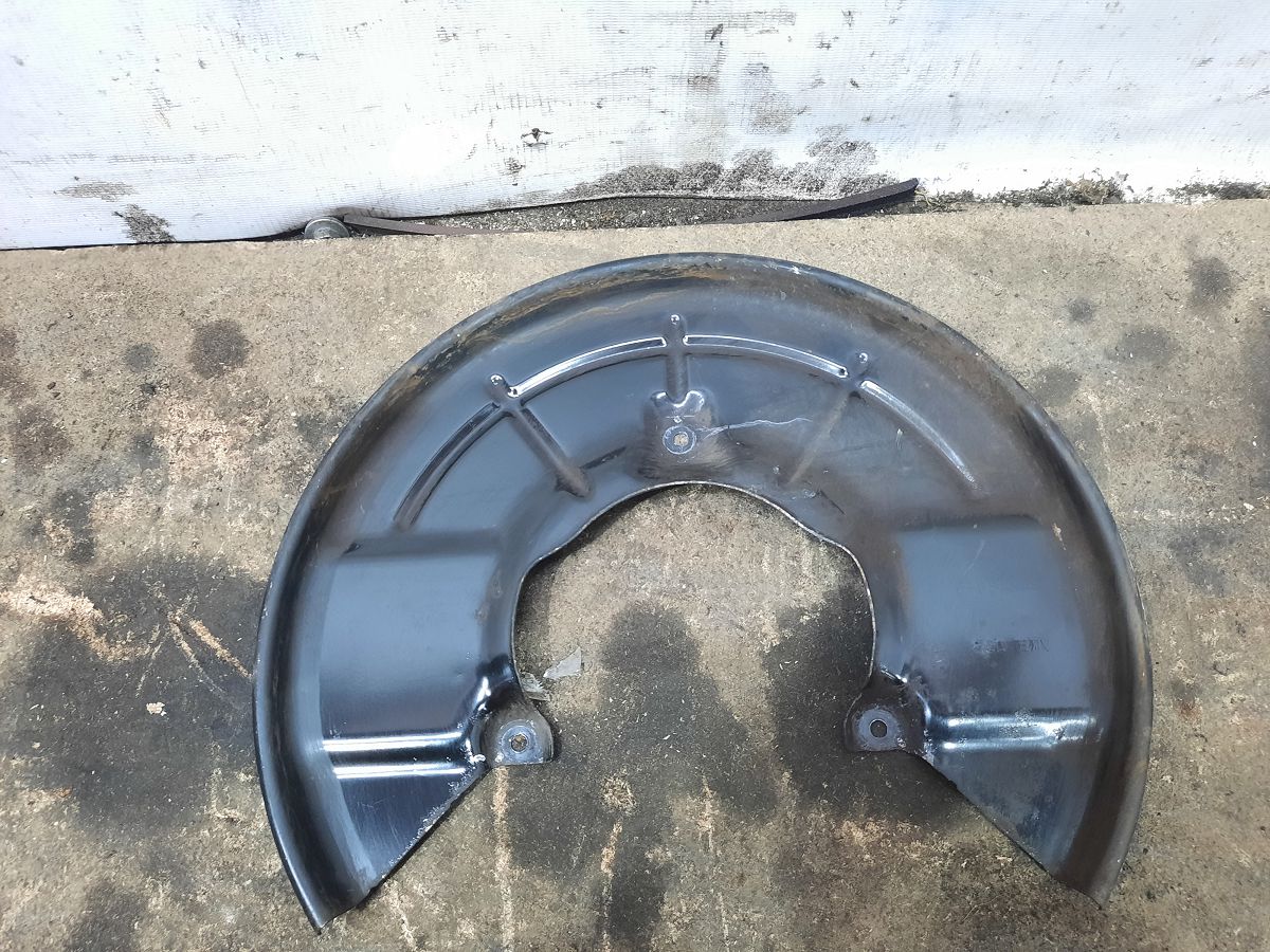 Trax Пыльник тормозного диска переднего левого Chevrolet Trax 2015-2021 95286840 Chevrolet Trax 2