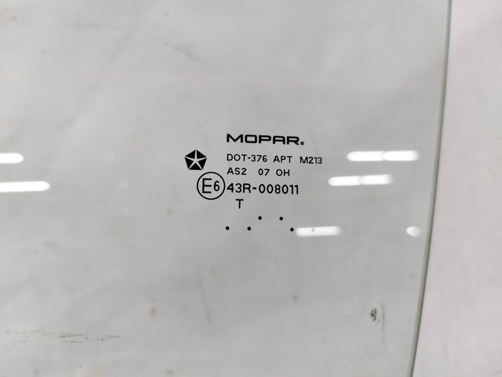  Скло дверей передньої лівої Jeep Patriot `2007-2017 5155449AC Jeep Patriot 30