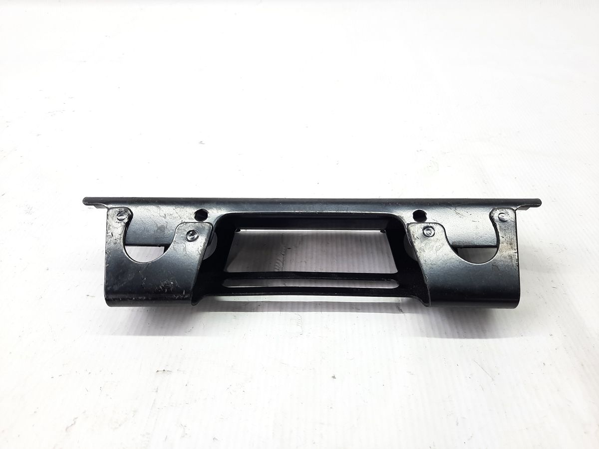 Equinox. Кронштейн ручки стельової лівої/правої Chevrolet Equinox 2015 20813637 Chevrolet Equinox Equinox. Кронштейн ручки стельової лівої/правої Chevrolet Equinox 2015 20813637 Chevrolet Equinox