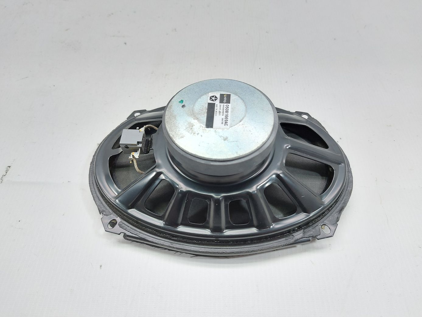 Grand caravan Динамик двери передней правой Dodge Grand Caravan 2005-2020 5081669AC Dodge Grand Caravan 2