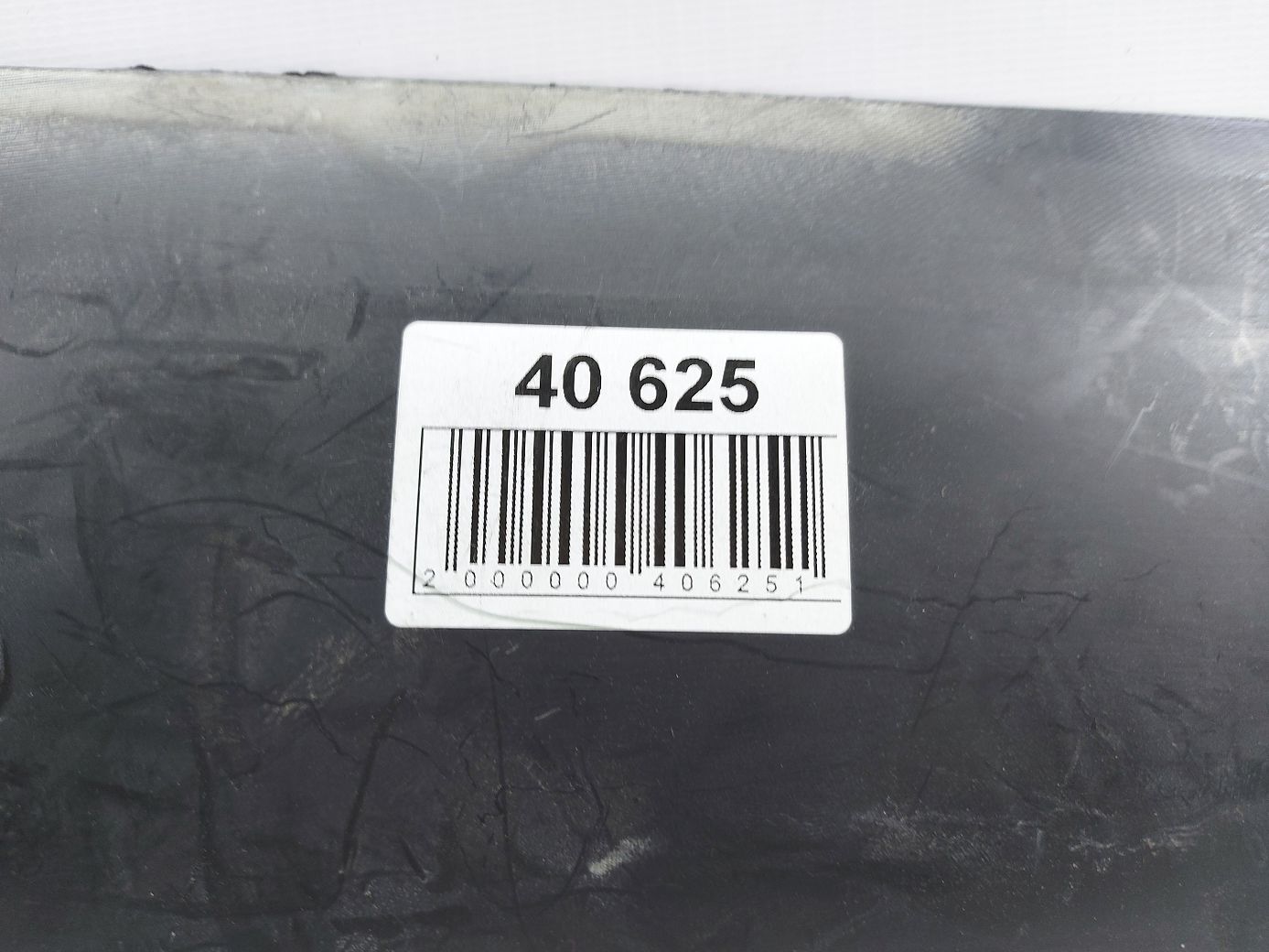 Regal Накладка під лобове скло ліве Buick Regal 2011-2017 13306079 Buick Regal 3