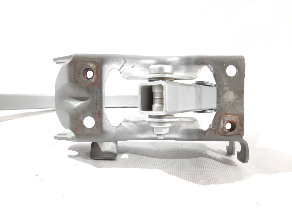 Dart Петля крышки багажника правая Dodge Dart 2013-2016 68082012AH Dodge Dart 18