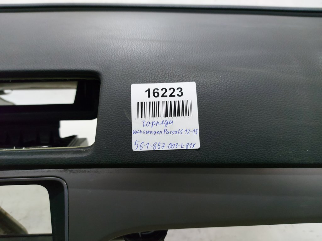 Passat s Торпеда Volkswagen Passat S 2012-2015 561857003L81X Volkswagen Passat S 45