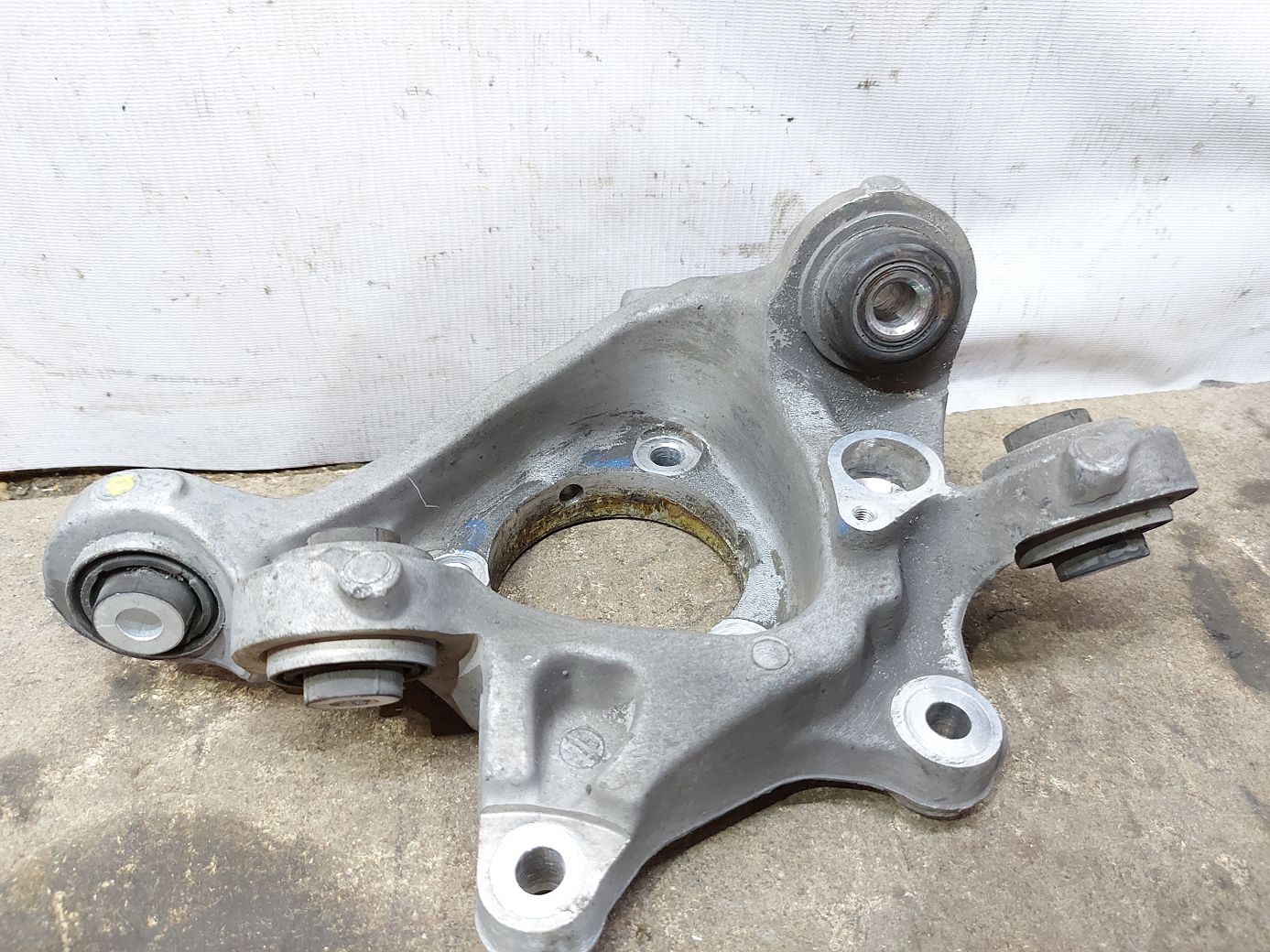 Ats Поворотний кулак задній правий Cadillac ATS 2013-2018 23118094 Cadillac ATS 8 Ats Поворотний кулак задній правий Cadillac ATS 2013-2018 23118094 Cadillac ATS 8