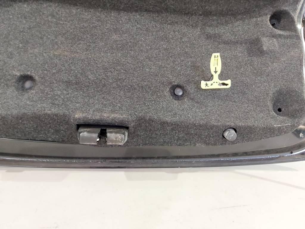 Fiesta sedan Кришка багажника без спойлера Ford Fiesta sedan 2011-2013 AE8Z5440110A Ford Fiesta sedan 26