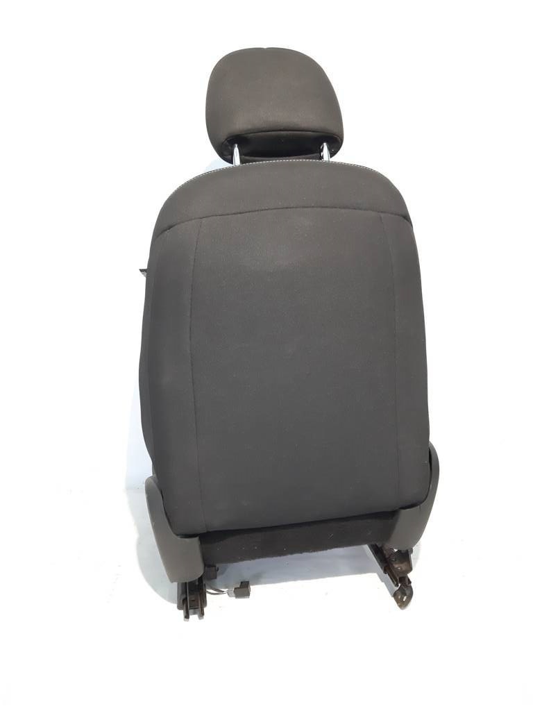Dart Сидіння переднє ліве Dodge Dart 2013 68083599AA Dodge Dart 19