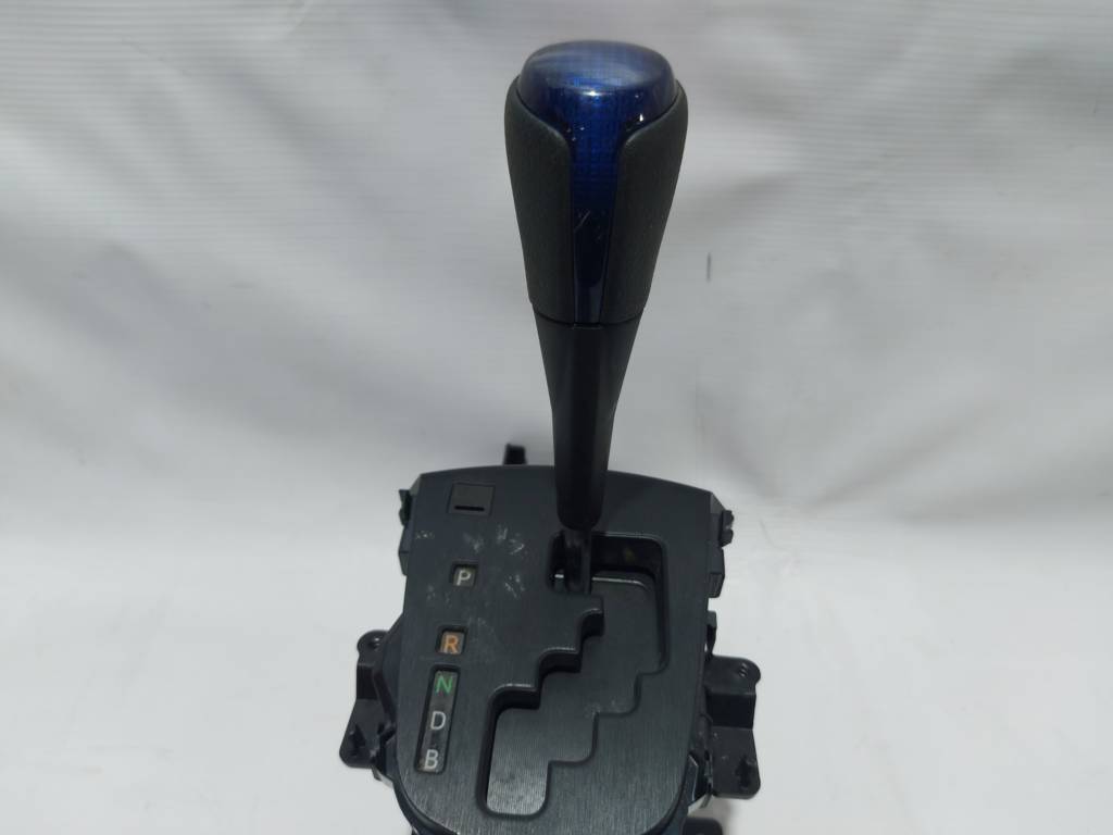 Prius c Кулиса переключения АКПП Toyota Prius C 2012 3355047072 Toyota Prius C 8