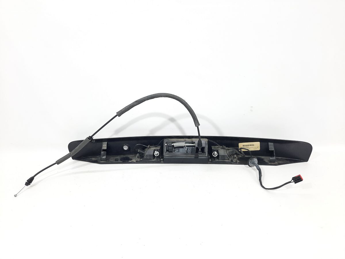 Compass Накладка подсветки номера крышки багажника Jeep Compass 2013-2017 5LV00DX8AC Jeep Compass 3