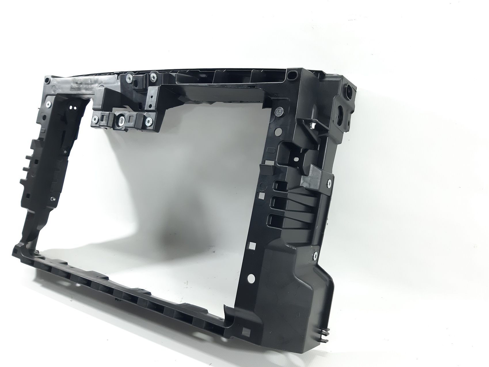 Панели решетки радиатора Панель радиатора Volkswagen В7 2011-2015 561805588B 3