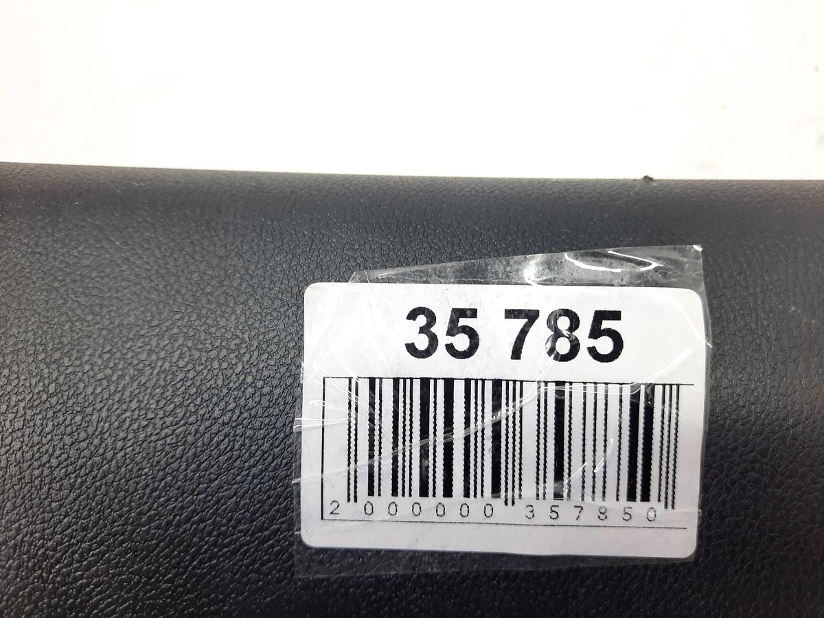 Dart Накладка стійки задньої права Dodge Dart 2013-2019 1SW46DX9AF Dodge Dart 13