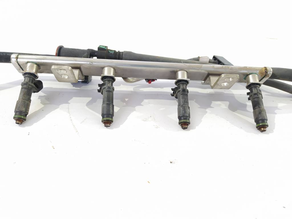 Dart Топливная рейка Dodge Dart 2013-2019 4593987AC Dodge Dart 18