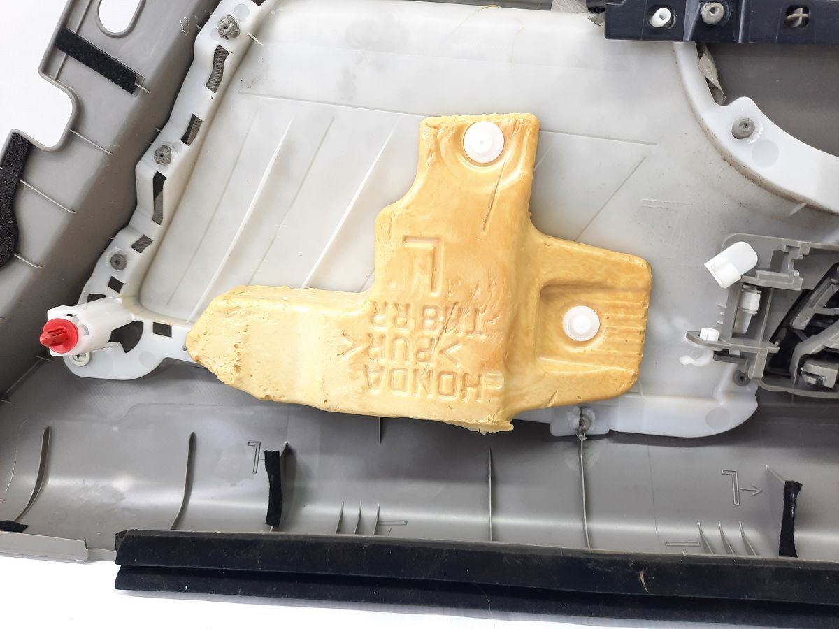 Insight Карта двери задней левой Honda Insight 2010 83780TM8A03ZA Honda Insight 18