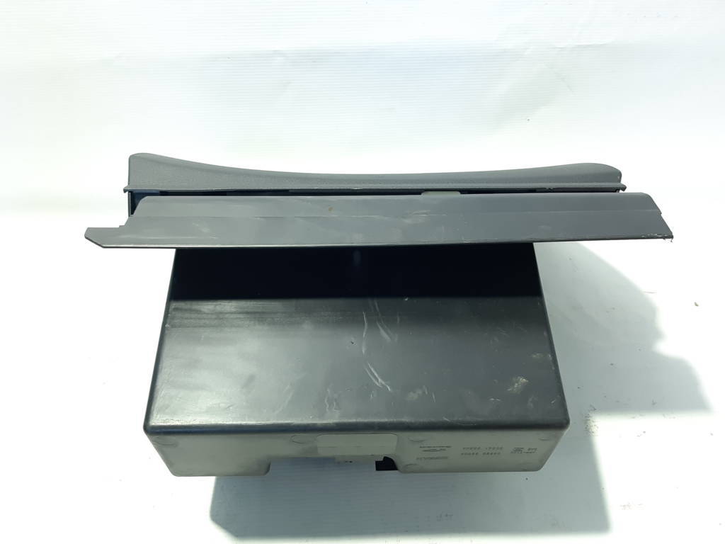 Sentra Бардачок Nissan Sentra 2013-2019 685103SA0A Nissan Sentra 5