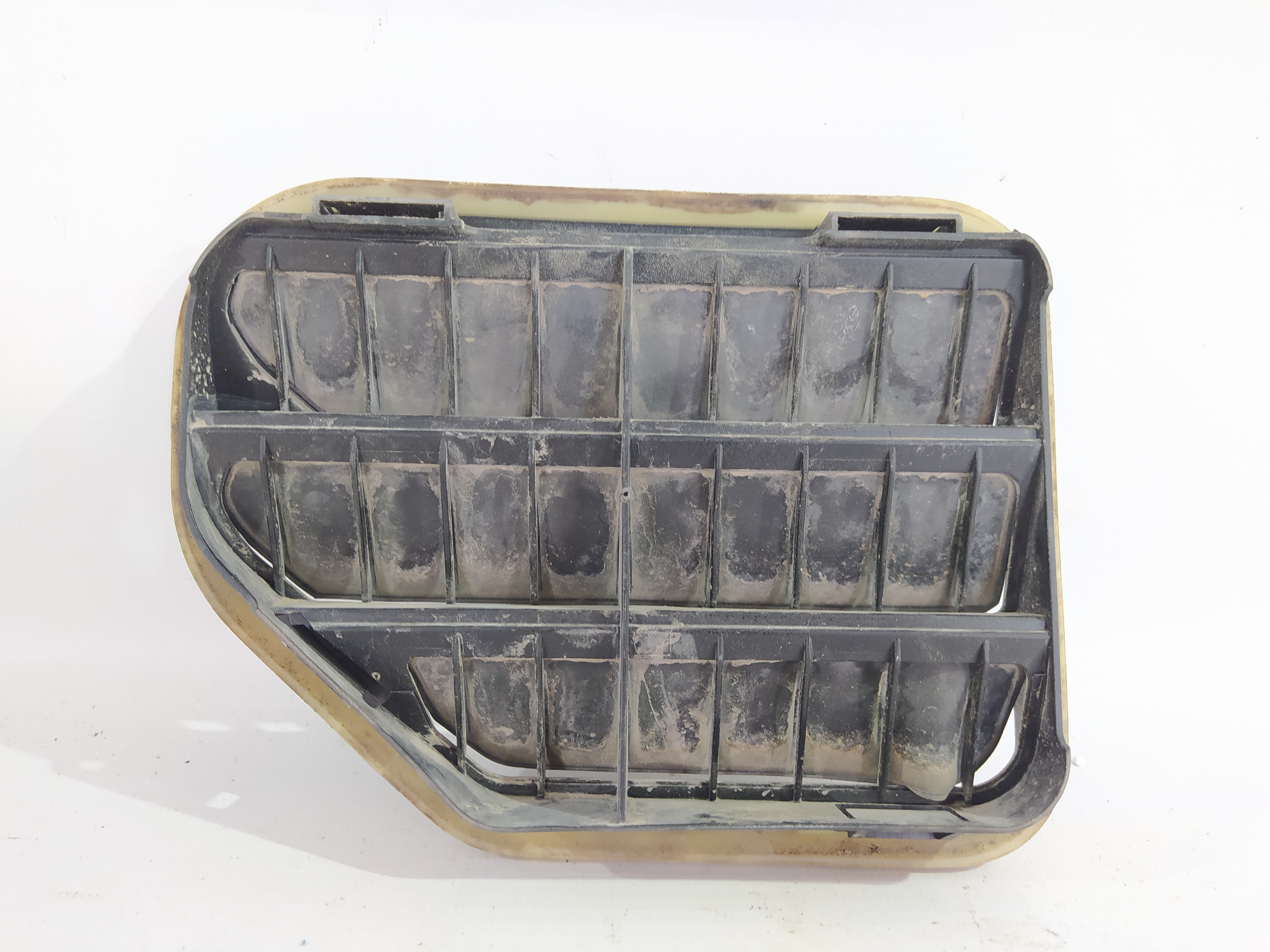 C-max Вентиляционная решётка четверти задней правая Ford C-Max 2013-2018 7N5Z582B62D Ford C-Max 2