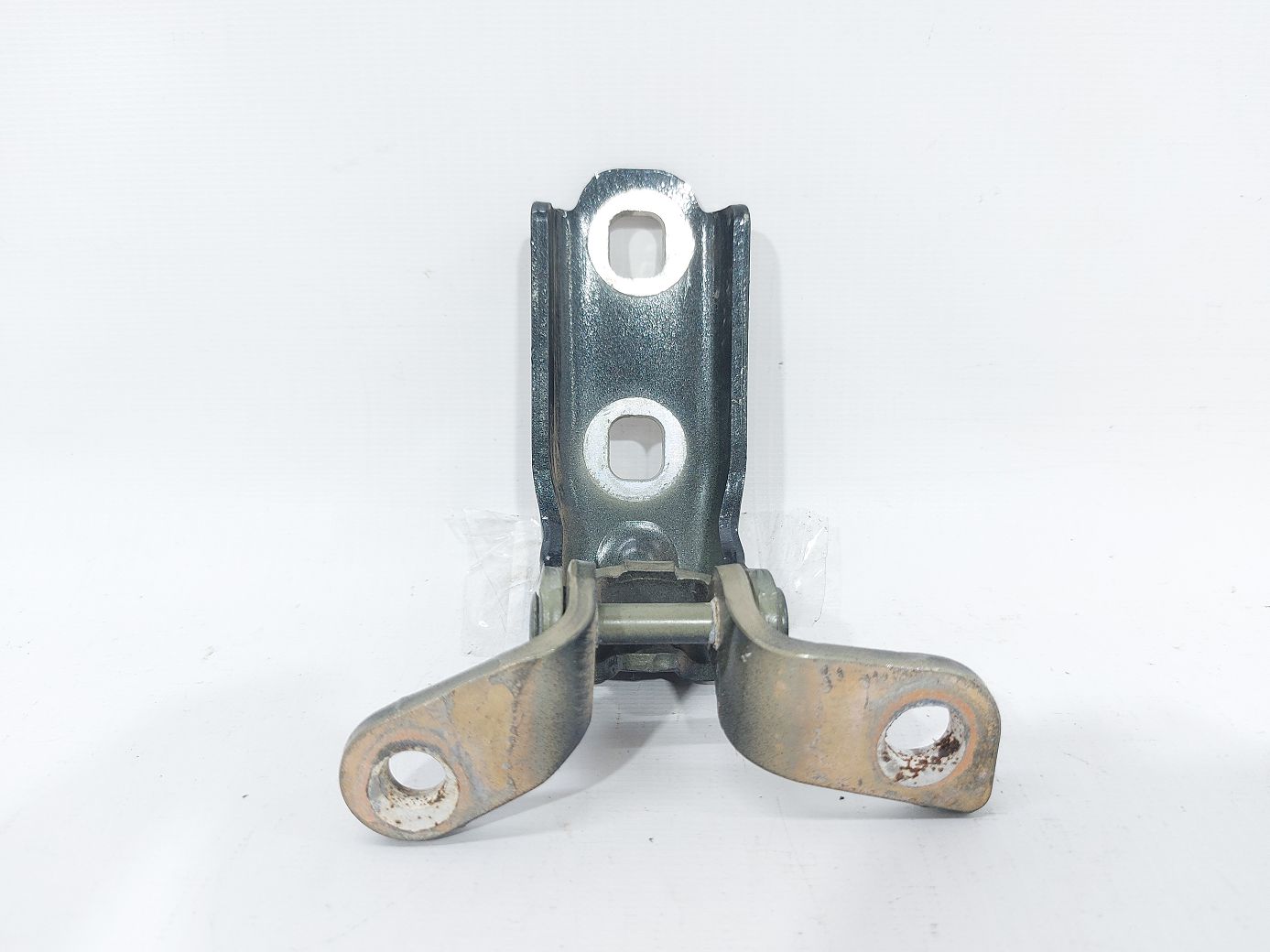 Malibu Петля дверей передньої/задньої лівої нижня Chevrolet Malibu 2011-2017 13501715 Chevrolet Malibu 2 Malibu Петля дверей передньої/задньої лівої нижня Chevrolet Malibu 2011-2017 13501715 Chevrolet Malibu 2