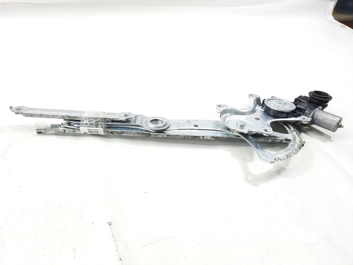 Sienna Стеклоподъемник двери задней правой Toyota Sienna 2011-2020 6980308020 Toyota Sienna 6