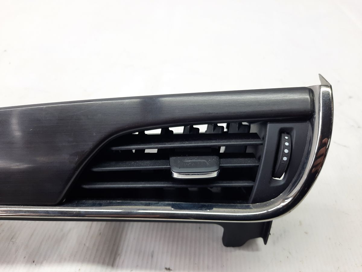 Ats Молдинг торпеди центральний правий Cadillac ATS 2013-2018 20886799 Cadillac ATS 2